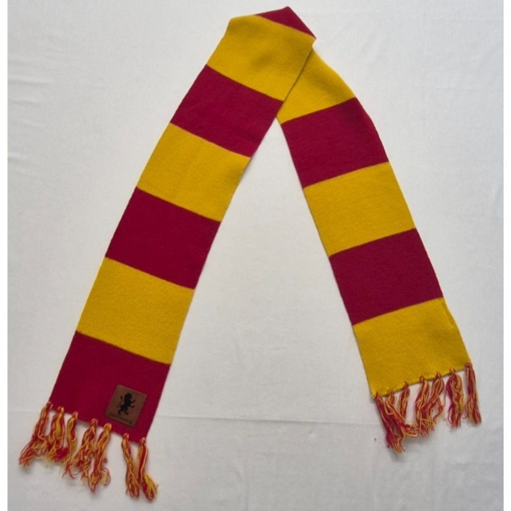 Harry Potter Red and Yellow Gryffindor tight knit scarf